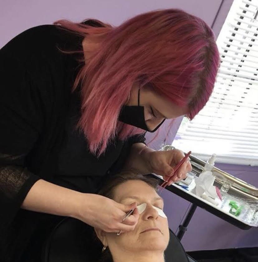 Classic Eyelash Extension E-Course